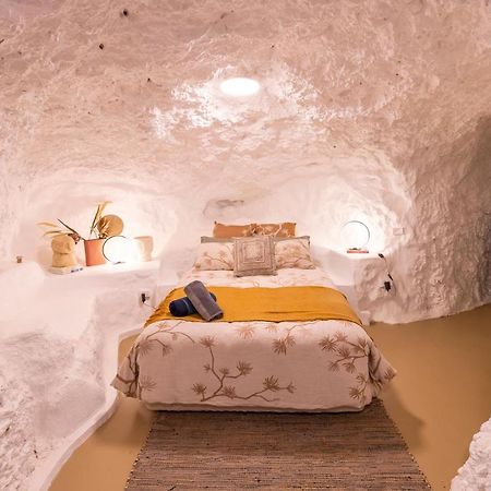 White Cliffs Accommodation -Daybreak Dugout - Unique Cave House מראה חיצוני תמונה